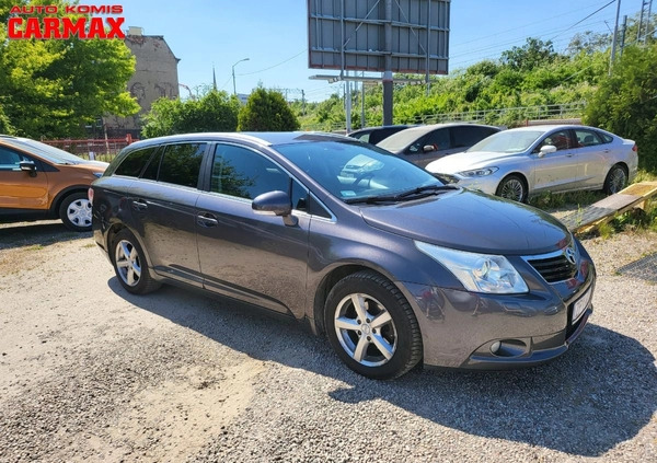 Toyota Avensis cena 20900 przebieg: 245000, rok produkcji 2010 z Woźniki małe 379